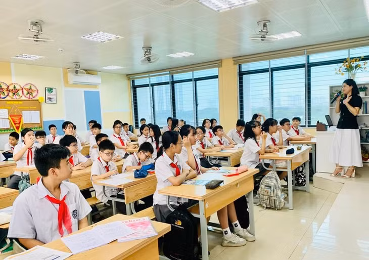 Bảo đảm chất lượng là hoạt động thường xuyên, liên tục của cơ sở giáo dục, tập trung vào đổi mới phương pháp dạy học, phát triển đội ngũ