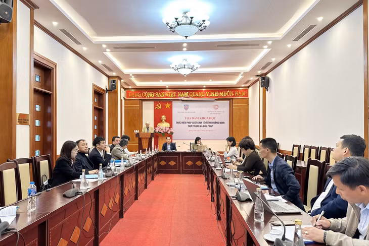 Quang cảnh buổi tọa đàm.