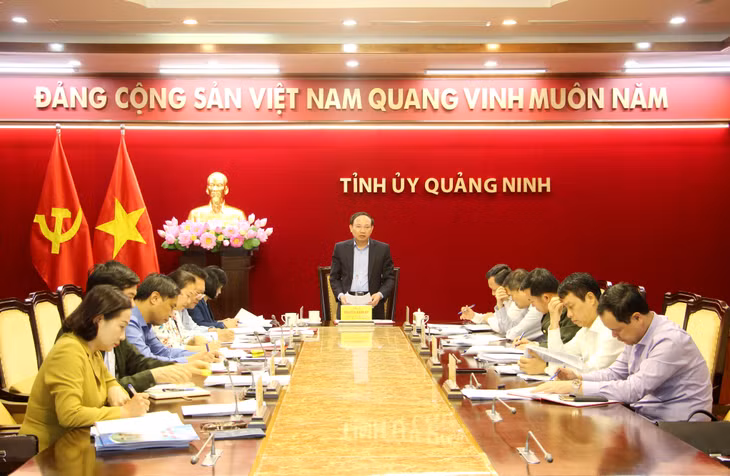 Đồng chí Nguyễn Xuân Ký, Ủy viên Ban Chấp hành Trung ương Đảng, Bí thư Tỉnh ủy, Chủ tịch HĐND tỉnh, phát biểu kết luận.