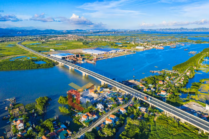 Cầu Sông Chanh. Ảnh: Dương Văn Toàn.