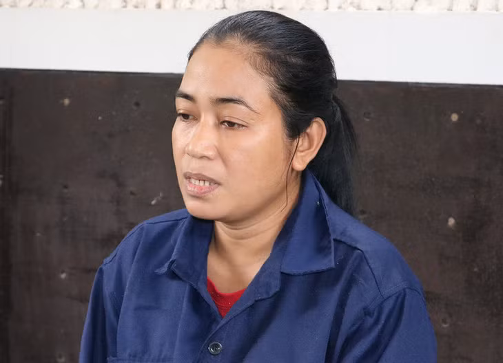Nghi phạm Thạch Thị Siêne tại cơ quan công an. Ảnh: Công an Trà Vinh.