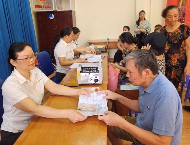 Người lao động được nghỉ hưu sớm trong trường hợp bị suy giảm khả năng lao động từ 61% trở lên. Ảnh minh hoạ: Thu Hiền