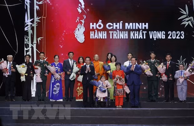 Ho Chi Minh - Hanh trinh khat vong 2023: Ton vinh dien hinh tieu bieu hinh anh 1