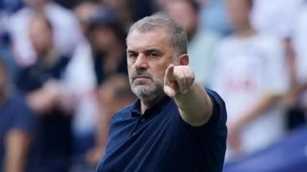 Đã bị 2 thẻ đỏ, Tottenham còn mất 2 trụ cột vì chấn thương.