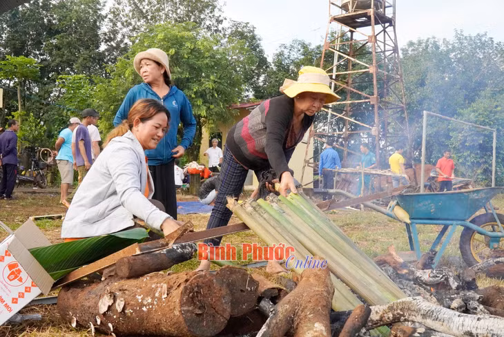 Phục dựng lễ hội “Mừng lúa mới” của đồng bào S’tiêng ảnh 1 Phục dựng lễ hội “Mừng lúa mới” của đồng bào S’tiêng ảnh 1