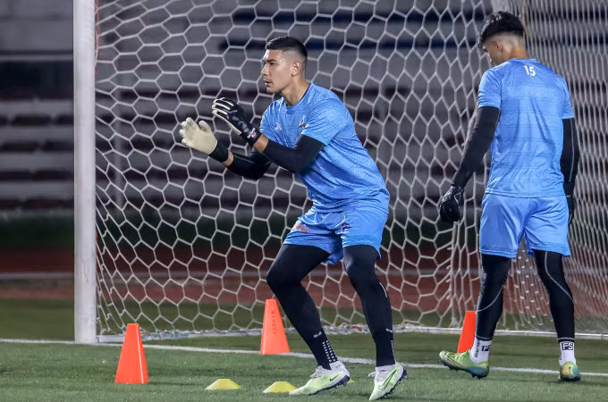 Thủ môn Neil Etheridge đang thi đấu cho Birmingham City tại Giải hạng Nhất Anh, là ngôi sao lớn nhất của bóng đá Philippines hiện tại. Ảnh: PFF