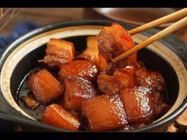 Món ăn nhiều chất béo không tốt cho người bị viêm đại tràng.