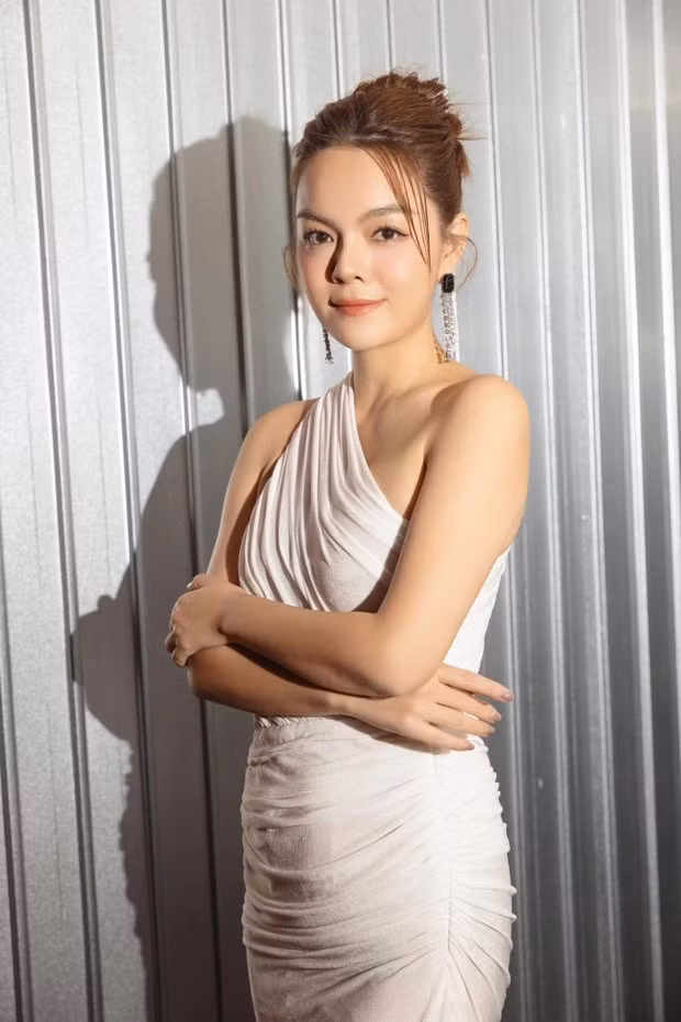 Phạm Quỳnh Anh dở khóc dở cười khi bị đồn mang thai.