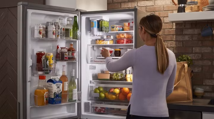 Tủ lạnh đã quá cũ và sửa chữa nhiều lần có thể dẫn đến cháy nổ. (Ảnh: Whirlpool)