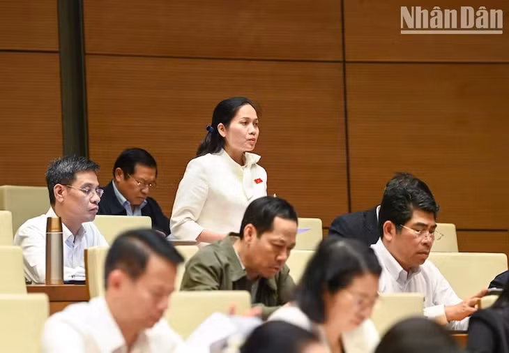Đại biểu Siu Hương (đoàn Gia Lai). Ảnh: Duy Linh
