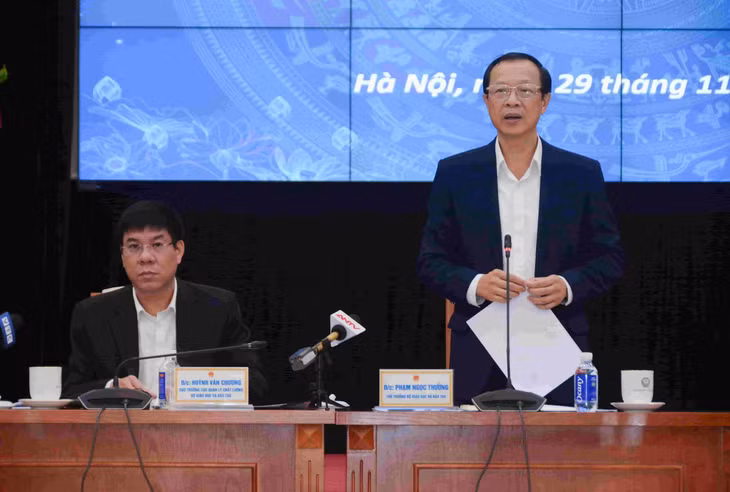 Thứ trưởng Bộ GDĐT Phạm Ngọc Thưởng. Ảnh: Bộ GDĐT