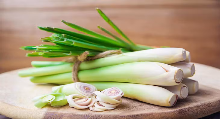 Cây sả được sử dụng trong nhiều món ăn. Ảnh: Tilda
