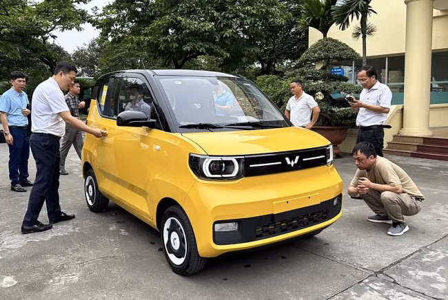 'Bé hạt tiêu' Mini EV giảm giá còn 219 triệu đồng: Rẻ ngỡ ngàng, có đáng mua để chơi Tết?