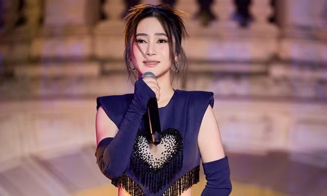 Ca sĩ Hương Tràm từng gây chú ý nhờ đăng quang “Giọng hát Việt” mùa đầu tiên. Ảnh: Nhà sản xuất cung cấp