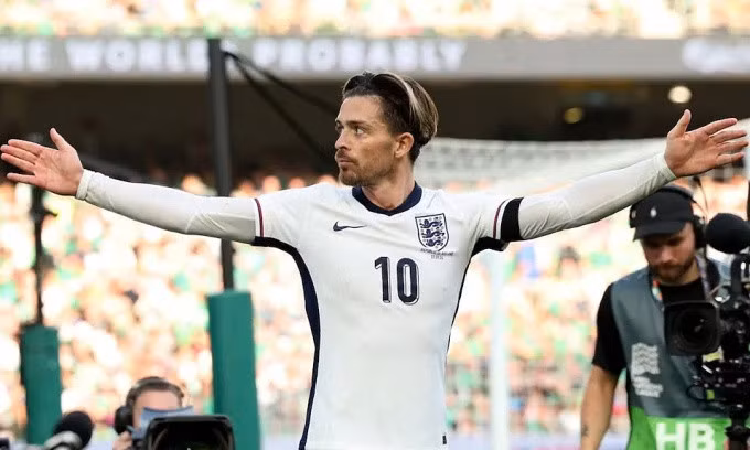 Grealish mừng bàn vào lưới Ireland trên sân Aviva, thành phố Dublin, Ireland, tại lượt đầu bảng 2 hạng B UEFA Nations League ngày 7/9/2024. Ảnh: Reuters