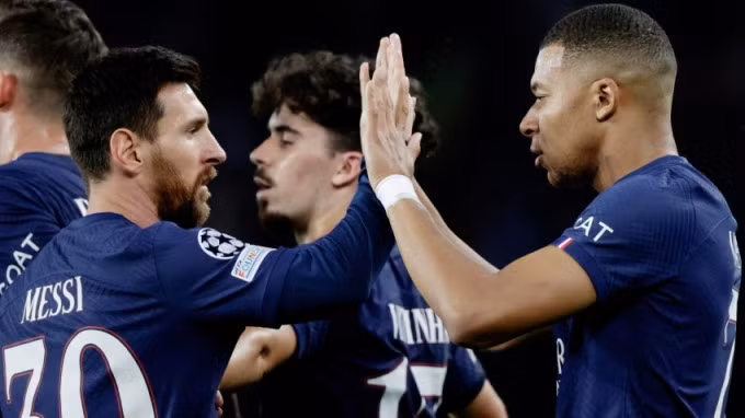 Messi và Mbappe kiến tạo cho nhau trận này.