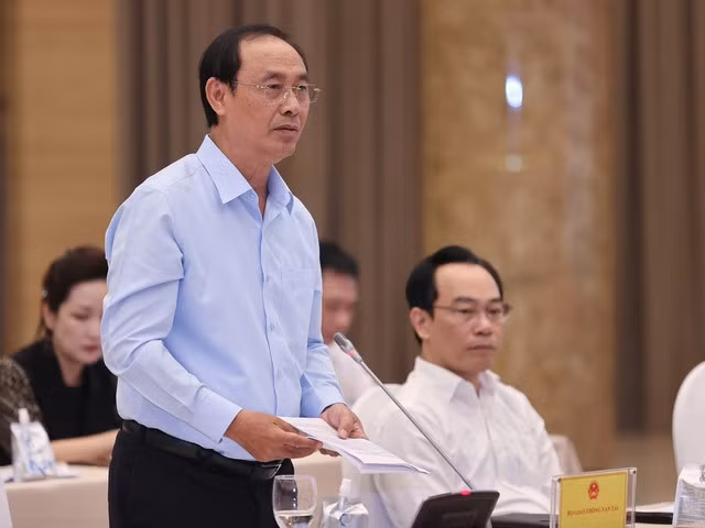 Thứ trưởng Bộ GTVT Lê Đình Thọ: Sau khi có chủ trương đầu tư thì chúng tôi sẽ thực hiện quy trình cấp phép vận chuyển hàng không. Ảnh VGP/Nhật Bắc