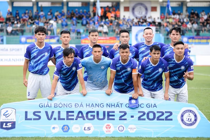 CLB Khánh Hòa cùng Công An Nhân Dân sẽ là 2 đại diện mới của V.League 2023. Ảnh: CLB Khánh Hòa.
