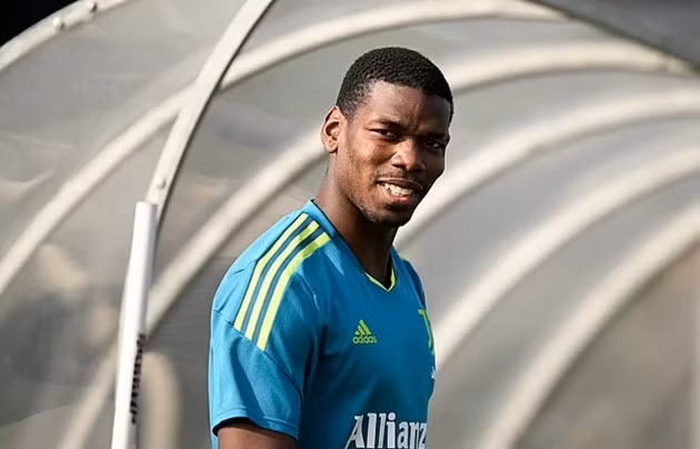 Pogba tiếp tục dính chấn thương.