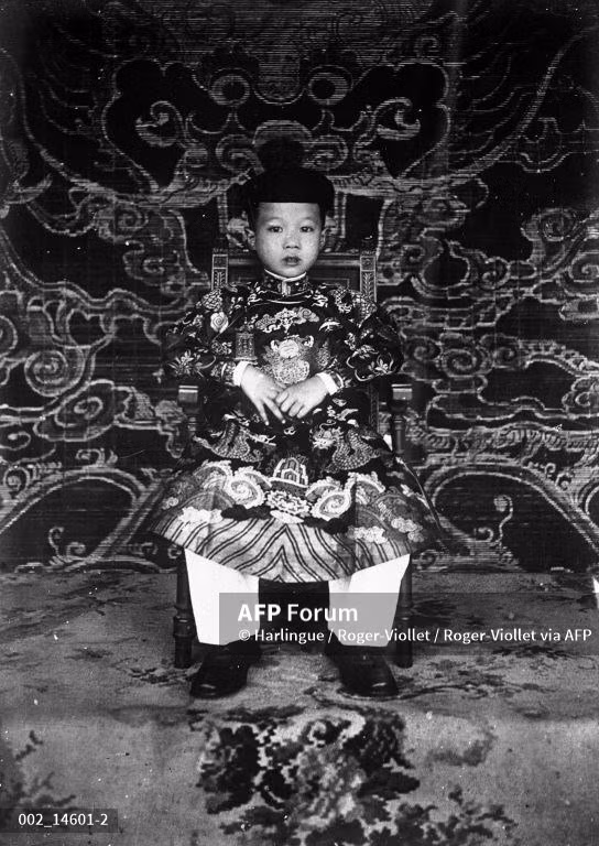 Cựu hoàng Bảo Đại sinh ngày 22.10.1913, tên khai sinh Nguyễn Phúc Vĩnh Thụy. Ảnh chụp lúc ông 12 tuổi, vào năm 1925.