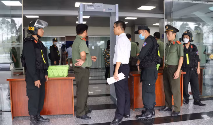 An ninh được thắt chặt tại phiên tòa.