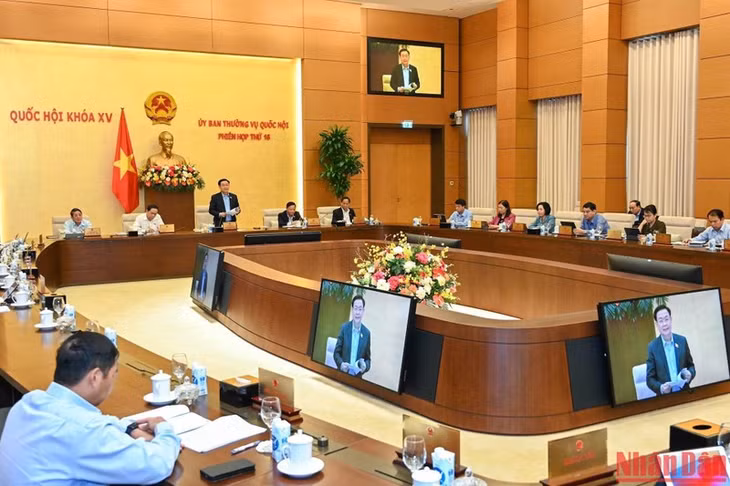 Quang cảnh phiên bế mạc.