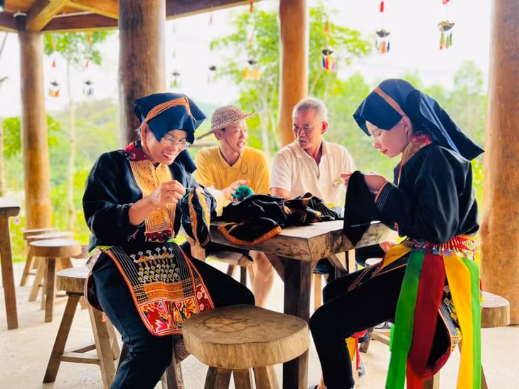 Mô hình du lịch cộng đồng của anh Nguyễn Trung Kiên (CLB Đầu tư và Khởi nghiệp TP Hạ Long) thu hút du khách đến Quảng Ninh.