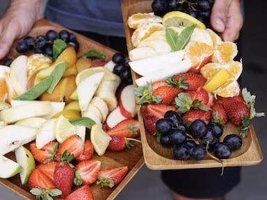 Tham khảo những loại trái cây giàu nước. Ảnh: Food.NDTV