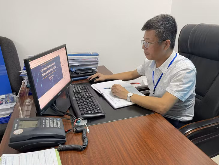 Ông Phạm Thanh Sơn, Phó Chánh Văn phòng Sở GT-VT, tham gia khóa học kỹ năng về chuyển đổi số.