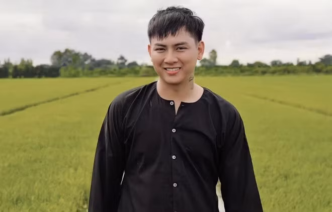 Hoài Lâm dừng hoạt động suốt thời gian dài.