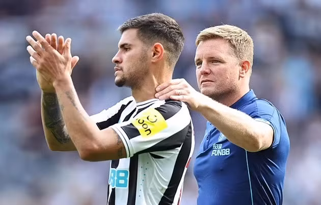 Barca là CLB tiếp theo muốn giành chữ ký của Guimaraes.