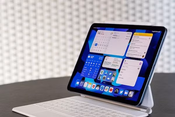 Phụ kiện dock mới sẽ biến iPad thành màn hình hiển thị thông minh.(Ảnh: HillDaily)