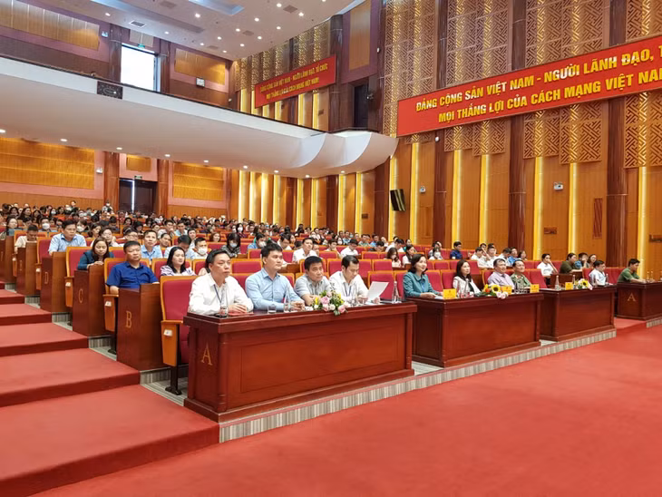 Quang cảnh Khai mạc Kỳ thi nâng ngạch công chức, thăng hạng chức danh nghề nghiệp viên chức tỉnh Quảng Ninh năm 2022.