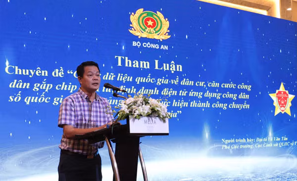 Đại tá Vũ Văn Tấn, Phó Cục trưởng Cục Cảnh sát quản lý hành chính về trật tự xã hội, Bộ Công an. (Ảnh: VDCA)