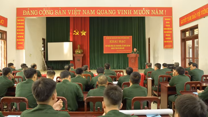 Quang cảnh lớp tập huấn