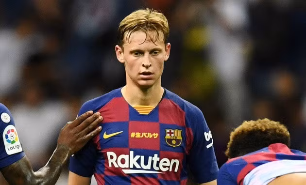 De Jong đang gặp khó khăn ở Camp Nou.