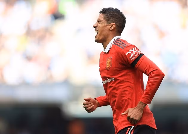 Varane vắng mặt là thiệt thòi lớn cho Man Utd.