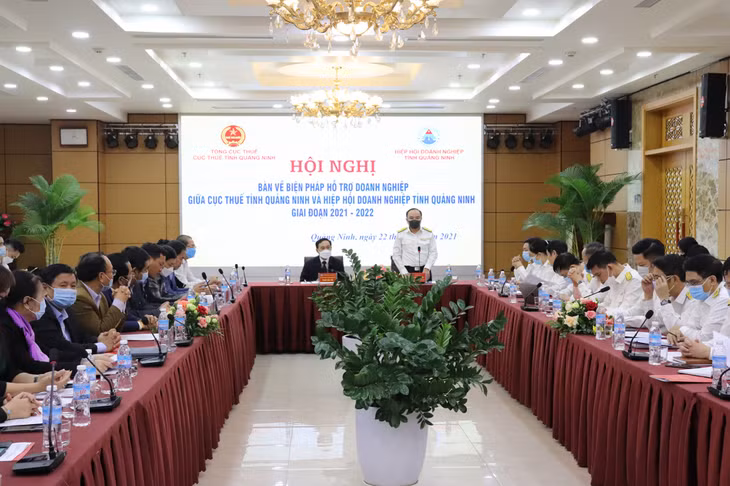 Cục Thuế tỉnh phối hợp với Hiệp hội Doanh nghiệp tỉnh tổ chức hội nghị bàn giải pháp hỗ trợ doanh nghiệp trong giai đoạn 2021-2022.