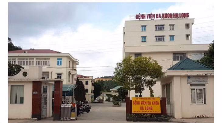 Bệnh viện Đa khoa Hạ Long được tổ chức lại từ Trung tâm Y tế huyện Hoành Bồ cũ.