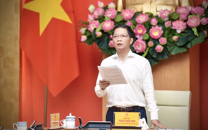 Đồng chí Trần Tuấn Anh, Ủy viên Bộ Chính trị, Trưởng Ban Kinh tế Trung ương, Phó Trưởng Ban Thường trực Ban Chỉ đạo Trung ương phát biểu tại Hội nghị - Ảnh: VGP/Nhật Bắc Đồng chí Trần Tuấn Anh, Ủy viên Bộ Chính trị, Trưởng Ban Kinh tế Trung ương, Phó Trưởng Ban Thường trực Ban Chỉ đạo Trung ương phát biểu tại Hội nghị - Ảnh: VGP/Nhật Bắc