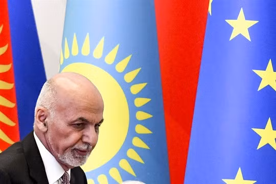 Tổng thống Afghanistan Ashraf Ghani rời đất nước sau khi thủ đô Kabul thất thủ trước Taliban. Ảnh: AFP