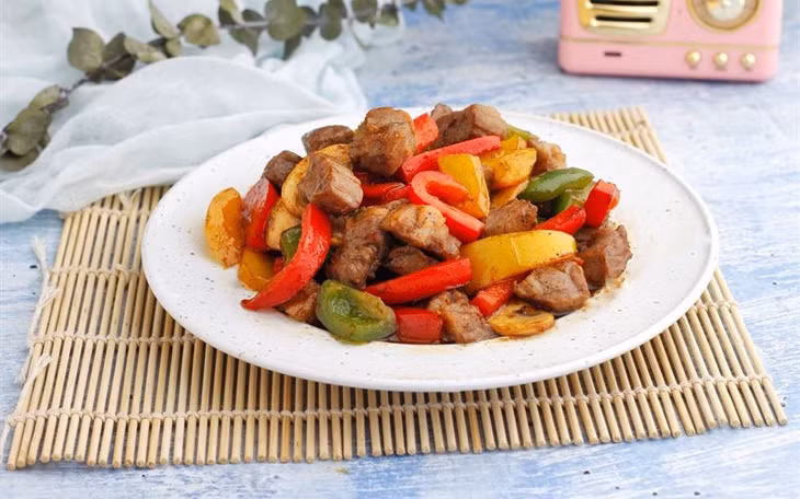 Một chế độ dinh dưỡng khoa học cùng chăm luyện tập thể thao sẽ giúp cơ thể luôn khỏe mạnh.
