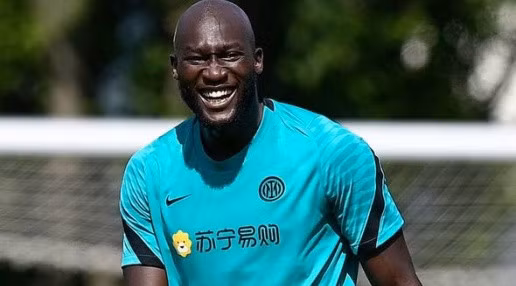Lukaku chuẩn bị ra mắt Chelsea.