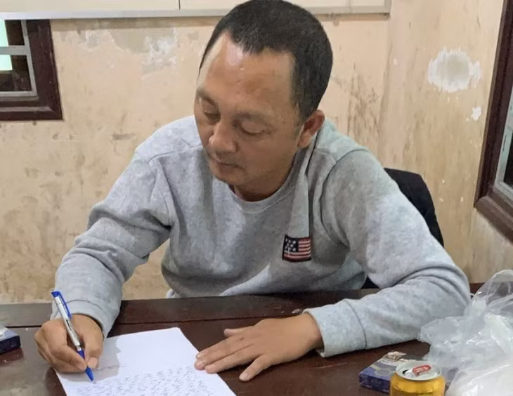 Nguyễn Chí Thanh tại cơ quan Công an.