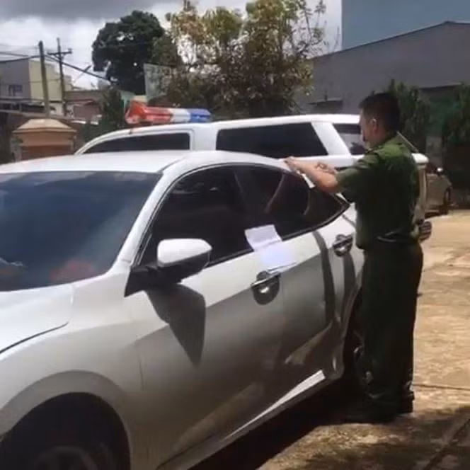 Cơ quan Công an niêm phong, tạm giữ chiếc xe gây tai nạn.