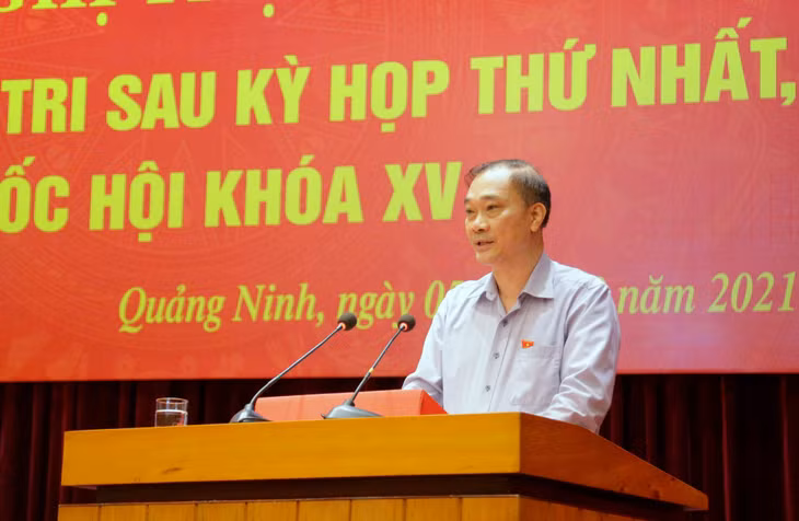 Đồng chí Vũ Hồng Thanh, Ủy viên Trung ương Đảng, Ủy viên Ủy ban Thường vụ Quốc hội, Chủ nhiệm Ủy Ban Kinh tế của Quốc hội thông tin về tình hình KT-XH 6 tháng đầu năm và nhiệm vụ trọng tâm những tháng cuối năm.