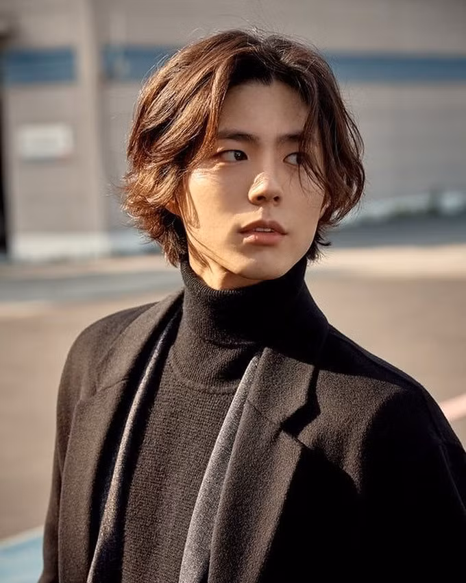 Thứ sáu là tài tử Park Bo Gum, với 8,5 tỷ won thu nhập từ quảng cáo trong năm (7,4 triệu USD). Ảnh: Instagram/Parkbogum.