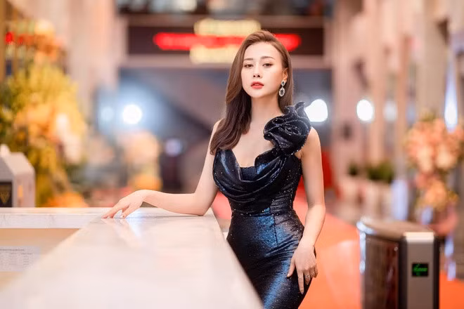 Phương Oanh VTV Awards ảnh 1 Phuong Oanh VTV Awards anh 1
