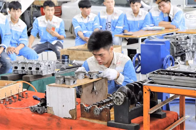 Trường nghề cần chuyển hướng đào tạo, từ "cung" sang "cầu" (Ảnh minh họa).