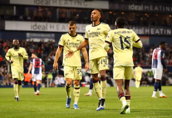 Arsenal thắng đậm West Brom trên sân khách.